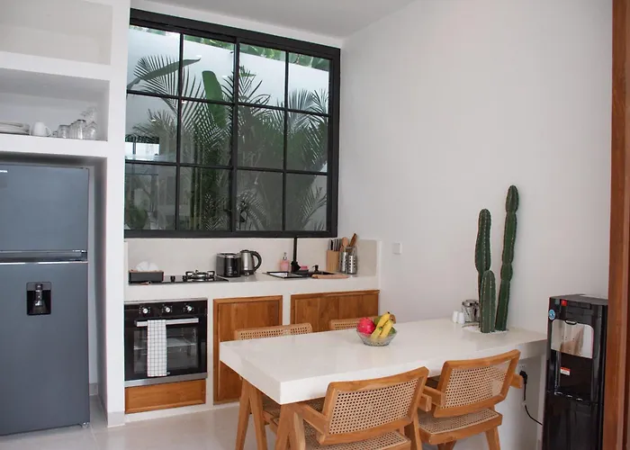 別荘 Chic Designer 1 Bedroom With Pool *